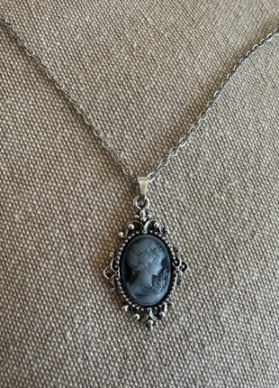 Pendentif Camée, marque: pas de marque, état: Neuf avec étiquette, 12,00 €, 13,30 € Protection acheteurs incluse