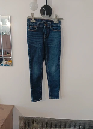 Jean skinny 8 ans fille, marca: Kiabi, estado: Novo sem etiquetas, tamanho: 8 anos / 128 cm, €2.99, €3.84 inclui Proteção do Comprador