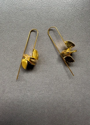 COS oorbellen, merk: COS, staat: Nieuw zonder prijskaartje, € 6,50, € 7,53 inclusief Kopersbescherming