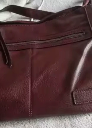 Burgundy leather slouchy shoulder bag, brand: Vintage Dressing, condition: Very good, €49.00, €52.15 includes Buyer Protection