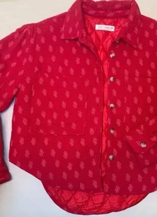 red fashion vest 2000s movie, merk: Zara, staat: Heel goed, maat: 14 jaar / 164 cm, € 16,95, € 18,50 inclusief Kopersbescherming