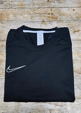 tee shirt nike dri fit noir blanc homme col rond sport - Taille S #T35, marque: Nike, état: Très bon état, taille: S, 10,00 €, 11,20 € Protection acheteurs (Pro) incluse