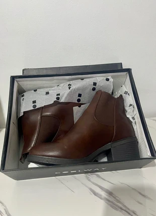 Brown Chelsea Boots (Size 38), marca: Primavera, estado: Muy bueno, tamaño: 38, 12,00 €, 13,30 € Protección al comprador incluida