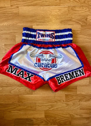 Rare Vintage Twins Muay Thaï Short, brand: Twins, condition: Very good, size: L, €44.99, €47.94 includes Buyer Protection