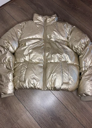 Gouden puffer jas 158, marque: Zeeman, état: Très bon état, taille: 13 ans / 158 cm, 5,00 €, 5,95 € Protection acheteurs incluse
