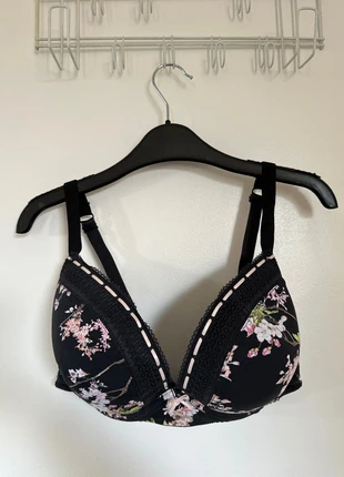 Soutien-gorge Etam, brand: Etam, condition: New without tags, size: 85D, €10.00, €11.20 includes Buyer Protection