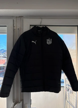 FC Red Bull Salzburg Winterjacke, marke: Puma, zustand: Neu, größe: S, 25,00 €, 26,95 € inklusive Vinted-Käuferschutz