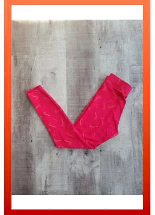Legging rose Nike taille S, marke: Nike, zustand: Sehr gut, größe: S / 36 / 8, 22,00 €, 23,80 € inklusive Vinted-Käuferschutz