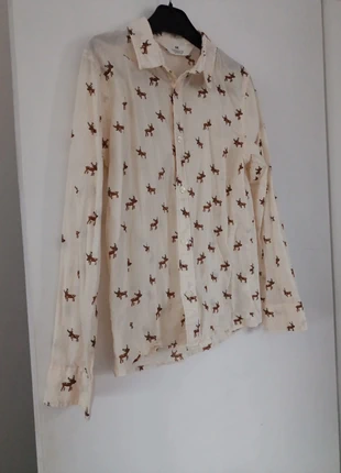 Chemise de Noël H&M, marque: H&M, état: Très bon état, taille: 10 ans / 140 cm, 5,00 €, 5,95 € Protection acheteurs incluse