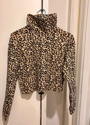 Jersey animal print, marque: Pull & Bear, état: Neuf sans étiquette, taille: S / 36 / 8, 8,50 €, 9,63 € Protection acheteurs incluse