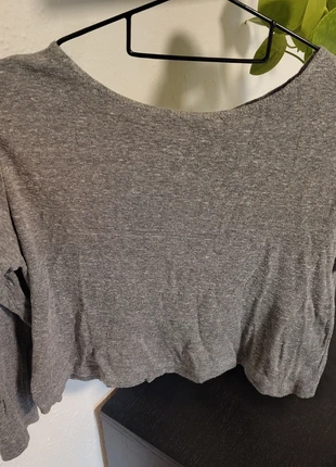 Cropped Shirt graumeliert, marque: Brandy Melville, état: Bon état, taille: Taille unique, 5,00 €, 5,95 € Protection acheteurs incluse
