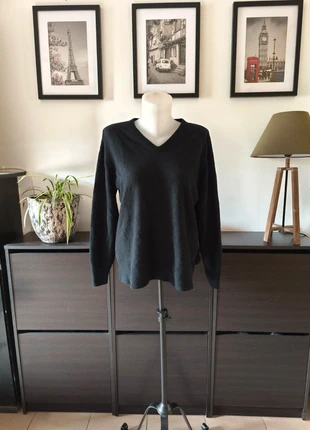 Pull noir col V C&A en cachemire, marque: C&A, état: Très bon état, taille: XXL / 44 / 16, 17,00 €, 18,55 € Protection acheteurs incluse