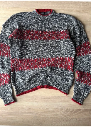 Pull d'Hiver Vintage Année 90 Wool 90'Sweater Coton Gris et Rouge XL, marque: Vintage Dressing, état: Très bon état, taille: XL / 42 / 14, 15,00 €, 16,45 € Protection acheteurs incluse