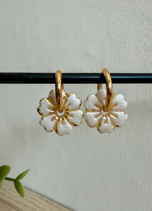 Pampilles 2cm fleur. Sans créole, état: Très bon état, 2,80 €, 3,64 € Protection acheteurs (Pro) incluse