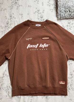 Pull marron avec imprimés sport, marca: Jennyfer, estado: Muy bueno, tamaño: XXS / 32 / 4, 3,00 €, 3,85 € Protección al comprador incluida