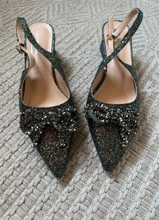 Escarpins noir habillé taille 39, état: Très bon état, taille: 39, 5,00 €, 5,95 € Protection acheteurs incluse