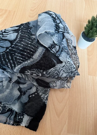 True Vintage Schal Halstuch Tuch Damen Schwarz Grau Damen Frauen Blumenmuster gemustert, merk: Sonstiges, staat: Goed, € 2,00, € 2,80 inclusief Kopersbescherming