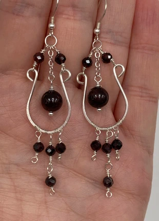 Selbstgefertigte Silber-Ohrringe (Chandelier Earrings) mit Edelsteinen (Granat) - Handarbeit, marke: Selfmade, zustand: Neu, mit Etikett, 40,00 €, 42,70 € inklusive Vinted-Käuferschutz