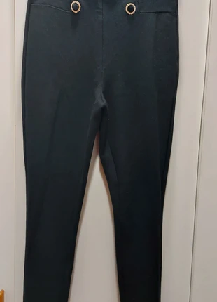 Vendo pantallone vita alta elasticizzato invernale, marke: Zara, zustand: Neu, größe: M / 38 / 10, 5,00 €, 5,95 € inklusive Vinted-Käuferschutz