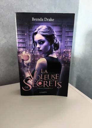 Livre La voleuse de secrets, état: Neuf sans étiquette, 10,00 €, 11,20 € Protection acheteurs incluse