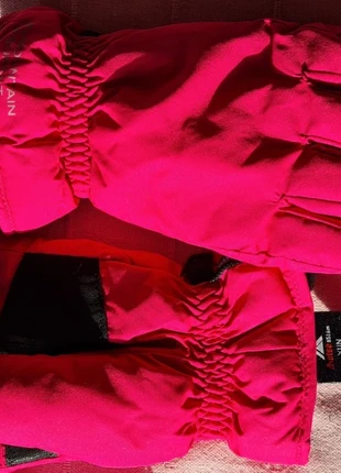 Gant de ski taille 10ans, brand: Decathlon, condition: Good, size: 10 years / 140 cm, €3.00, €3.85 includes Buyer Protection