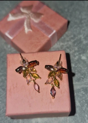 Adorables petits pendants d’oreilles incrustées de cristaux, marque: Swarovski éléments Typés, état: Très bon état, 16,97 €, 18,52 € Protection acheteurs incluse