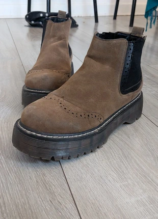 Bottines Chelsea marron glacé, marque: Chelsea, état: Bon état, taille: 39, 10,00 €, 11,20 € Protection acheteurs incluse