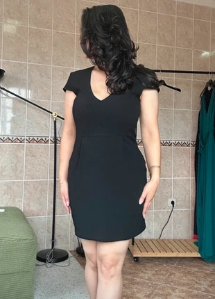 Vestido H&M preto S, marca: H&M, estado: Muito bom, tamanho: S / 36 / 8, €12.00, €13.30 inclui Proteção do Comprador