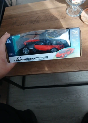 Voiture avec télécommande, marke: scale car, zustand: Neu, mit Etikett, größe: Einheitsgröße, 10,00 €, 11,20 € inklusive Vinted-Käuferschutz