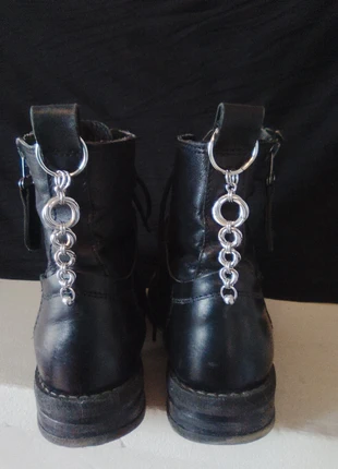 1 paire charmes de bottes et bijoux de sac mailles torsadées unisexe Style gothique, condition: Very good, €8.00, €9.10 includes Buyer Protection Pro