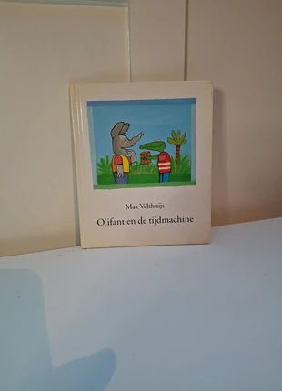 Max Velthuijs – Olifant en de tijdmachine – prentenboek – zeer netjes, condizioni: Ottime, €4.00, €4.90 include la Protezione acquisti