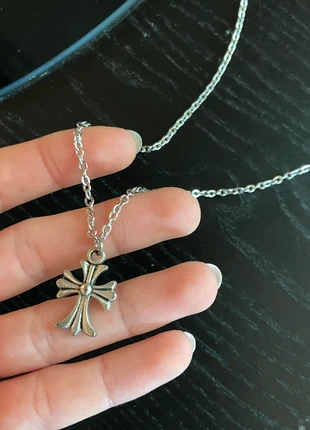 Silver vintage retro goth cross necklace, brand: Urban Outfitters, condizioni: Nuovo senza cartellino, €7.00, €8.05 include la Protezione acquisti