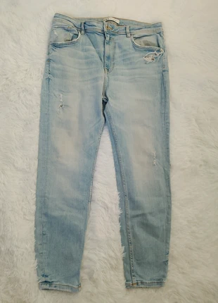 Jean bleu pour femmes troué Zara taille 44, merk: Zara, staat: Heel goed, maat: XXL / 44 / 16, € 6,50, € 7,53 inclusief Kopersbescherming