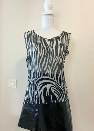 Joli haut léger et chic - Taille unique, état: Très bon état, taille: Taille unique, 4,00 €, 4,90 € Protection acheteurs (Pro) incluse