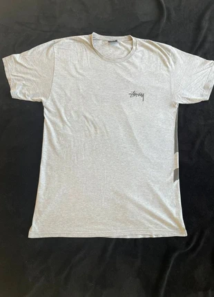 T-shirt Stussy oversize | taille L | gris, marca: Stüssy, estado: Muy bueno, tamaño: L, 25,00 €, 26,95 € Protección al comprador incluida