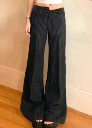 Pantalon évasé à taille basse style vintage femme à rayures noires et blanches, taille Asian S, merk: Aesthetic, staat: Heel goed, maat: S / 36 / 8, € 32,90, € 35,25 inclusief Kopersbescherming
