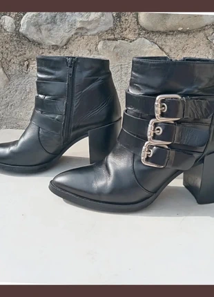 👢 Bottines Jonak Paris - Taille 38 - Cuir noir - Boucles argentées, marca: Jonak, estado: Muy bueno, tamaño: 38, 59,00 €, 62,65 € Protección al comprador incluida