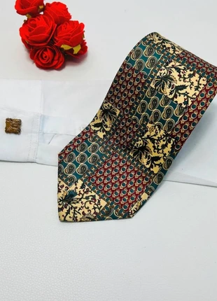 Cravate carnaval de Venise - 9,5 cm - motif paisley cachemire, marque: CARNAVAL DE VENISE, état: Très bon état, 4,00 €, 4,90 € Protection acheteurs (Pro) incluse