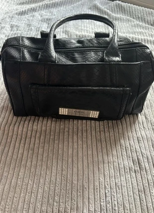 Sac à main vintage guess en très bon état, marque: GUESS, état: Très bon état, 40,00 €, 42,70 € Protection acheteurs incluse