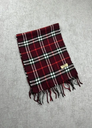Écharpe Burberry bordeaux, brand: Burberry, condizioni: Ottime, €50.00, €53.20 include la Protezione acquisti Pro