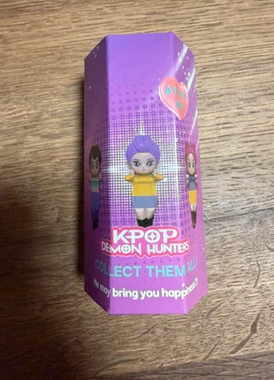 Boîte Mystère KPOP Demon Hunters Style Sonny Angel, marke: Kpop demon hunters, zustand: Neu, mit Etikett, 7,50 €, 8,58 € inklusive Vinted-Käuferschutz