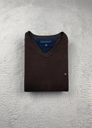 Pull fin col en V Tommy Hilfiger Couleur Marron logo brodé Taille M Homme, marca: Tommy Hilfiger, estado: Bueno, tamaño: M, 9,90 €, 11,10 € Protección al comprador Pro incluida