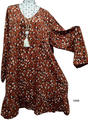 Robe Longue Grande Taille 56 – Marron Clair à Imprimé Floral, Col V & Manches Longues, marke: Mylène, zustand: Neu, größe: 8XL / 56 / 28, 19,65 €, 21,33 € beinhaltet Vinted-Käuferschutz Pro