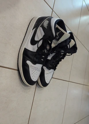 air jordan 1 mid panda Nike white and black montantes 42, marke: Jordan, zustand: Sehr gut, größe: 42, 25,00 €, 26,95 € inklusive Vinted-Käuferschutz