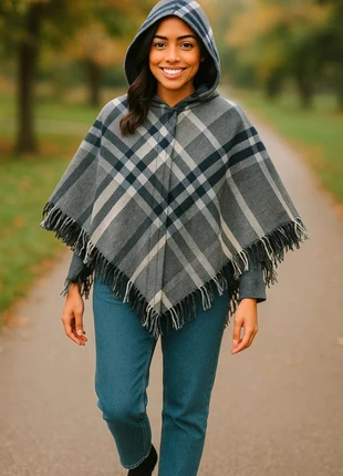 Poncho Burberry Gris Foncé Nova Check à Capuche – Taille S – Best Seller, marca: Burberry, estado: Muy bueno, tamaño: S / 36 / 8, 155,00 €, 163,45 € Protección al comprador Pro incluida