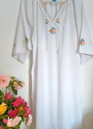 Robe de Nuit Vintage avec Broderies Florales des Années 60/70 - Style Hongrois, marque: Vintage Dressing, état: Très bon état, taille: M / 38 / 10, 5,00 €, 5,95 € Protection acheteurs (Pro) incluse