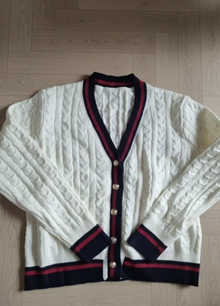 Cardigan Maille Torsadée Crème Liserés Contrastés Chic Veste Boutons Dorés Taille M Femme, merk: Tendance, staat: Heel goed, maat: M / 38 / 10, € 45,00, € 47,95 inclusief Kopersbescherming