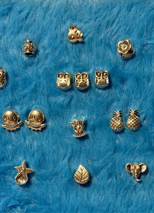 Variedade de Charms (info descrição), marca: Charm, estado: Novo sem etiquetas, €2.50, €3.33 inclui Proteção do Comprador