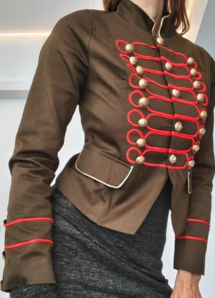 Military-style hussar jacket with gold buttons, brand: Vintage Dressing, condizioni: Nuovo senza cartellino, taglia: S / IT 40 / EU 36, €35.00, €37.45 include la Protezione acquisti