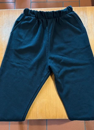 Pantaloni neri in felpa ZARA (taglia S), marque: Zara, état: Très bon état, taille: S, 7,99 €, 9,09 € Protection acheteurs incluse